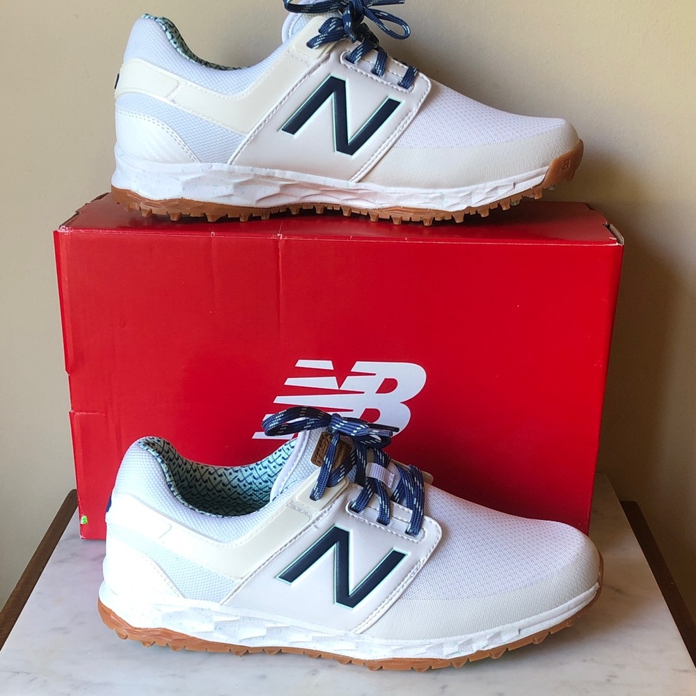 New Balance Golf Women’s White Fresh Foam Shoes with Navy Accents and Gum Sole